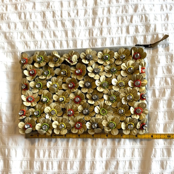 Anthropologie flower detail clutch - Picture 2 of 6